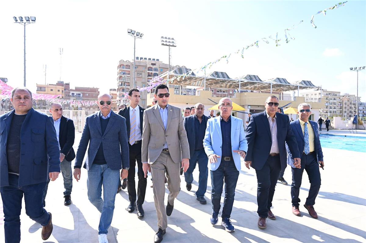 وزير الشباب والرياضة يزور الإسماعيلي.. ويصرح: خطوات عاجلة لاستعادة مكانة قلعة الدراويش