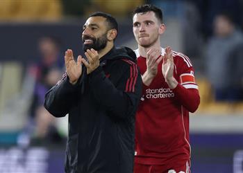 سلوت لـ لاعب ليفربول عليك الاقتداء بـ محمد صلاح