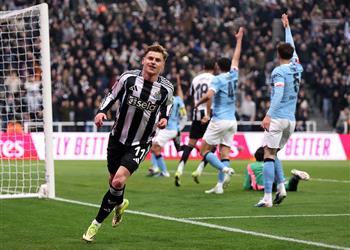 فيديو هارفي بارنز يسجل هدف نيوكاسل الأول أمام مانشستر سيتي