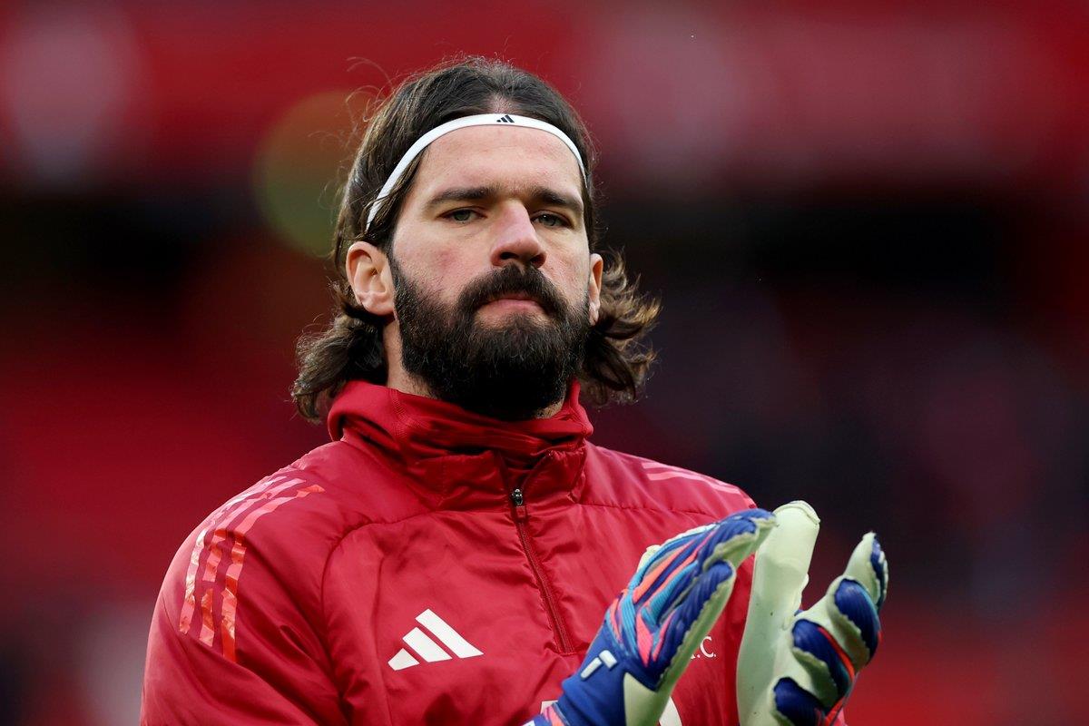 في الكورة : سبب استبعاد أليسون من مباراة ليفربول وجالطة سراي في دوري أبطال أوروبا 