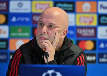 سلوت يعلن سبب غياب أليسون عن مباراة جالطة سراي ويصر ح لا نمتلك خطة ضد أوسيمين