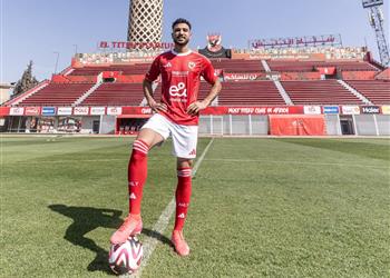 فيديو هادي رياض يسجل هدف الأهلي الأول أمام طلائع الجيش في الدوري