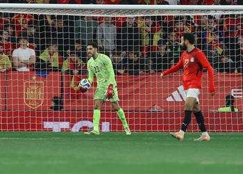 حقيقة اهتمام أندية إسبانية بالتعاقد مع مصطفى شوبير وموقف الأهلي من تجديد عقده