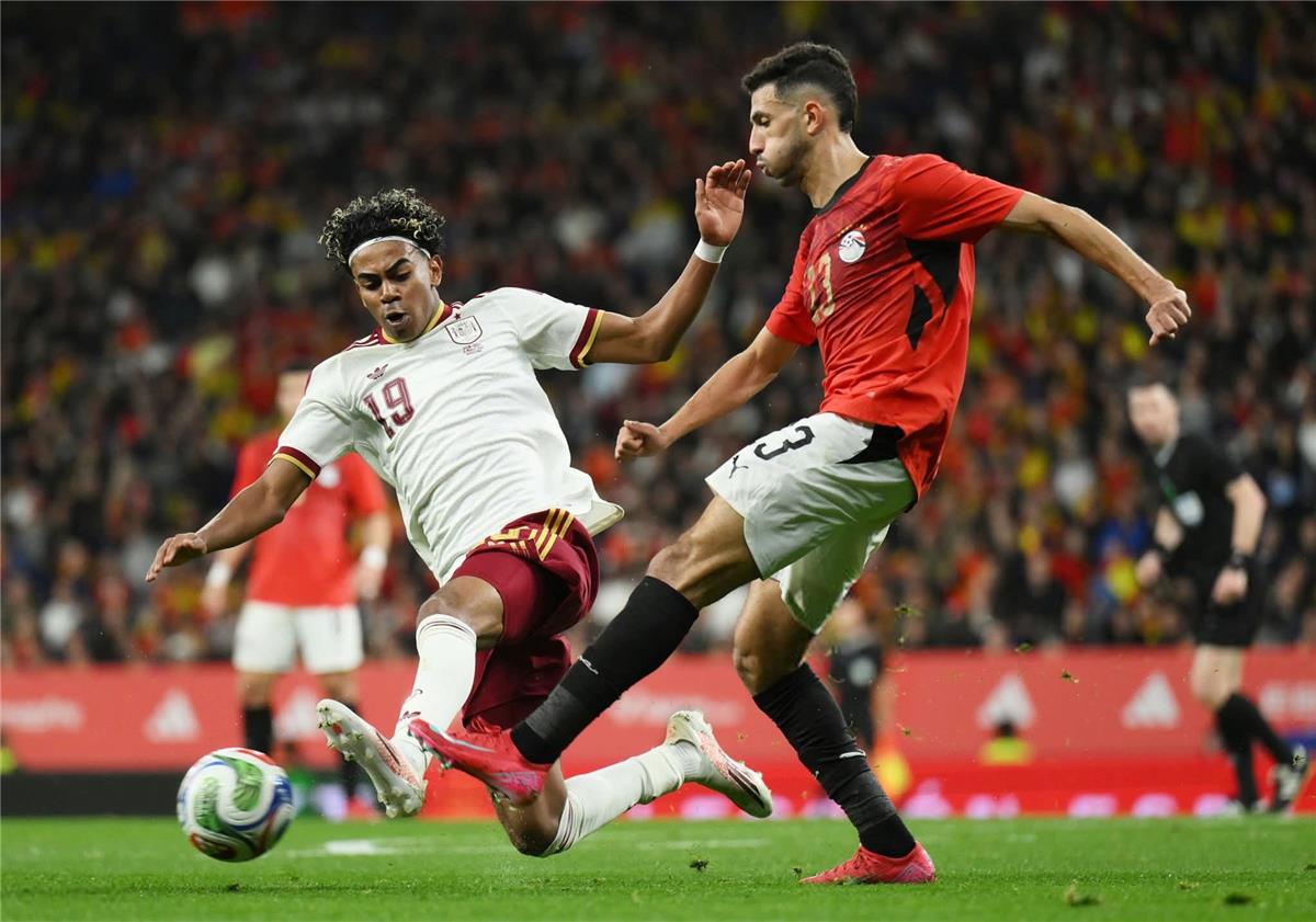 حقيقة رغبة لامين يامال في تغيير جنسيته بعد مباراة مصر وإسبانيا