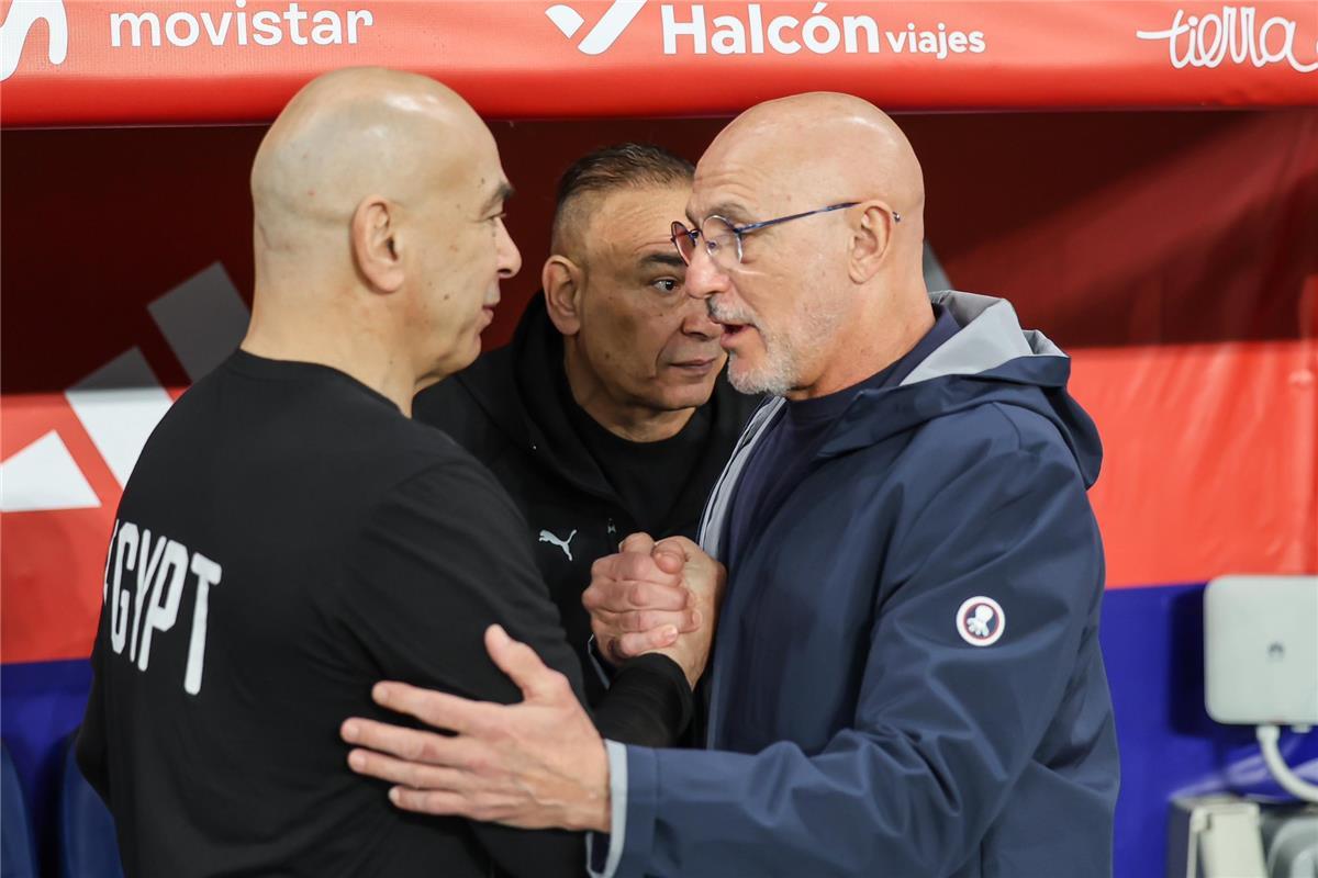 منتخب مصر: الجميع توقع فوز إسبانيا بنتيجة كبيرة.. وهذا سبب تأخر عودة البعثة إلى القاهرة