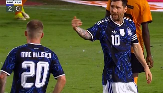 هدف اوتاميندي في مرمي زامبيا بعد مطالبة ميسي بتسديده لركلة الجزاء