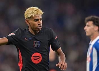لامين يامال يثير حماس جماهير برشلونة ويستفز أنصار إسبانيول قبل مباراة الديربي