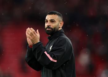 فيديو حساب الدوري الإنجليزي يحتفى بمشهد محمد صلاح وجماهير ليفربول أمام فولهام