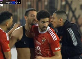 فيديو في الوقت القاتل طاهر محمد طاهر يسجل هدف الأهلي الثاني أمام سموحة