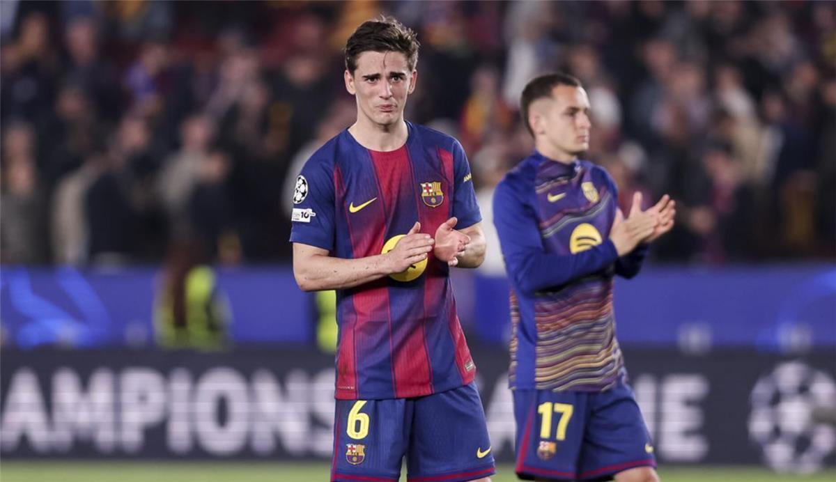 صورة | على طريقة بيكيه.. جافي يستفز جماهير إسبانيول ويشتبك مع لاعبيه