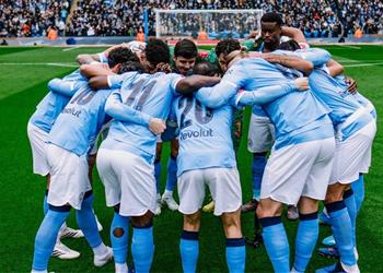 لاعب مانشستر سيتي يحقق رقم ا قياسي ا في تاريخ الدوري الإنجليزي