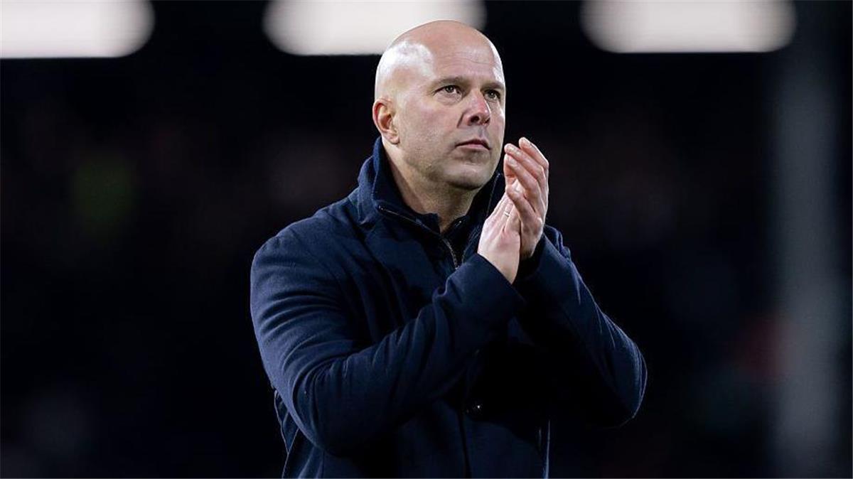 ريدناب عن إمكانية رحيل سلوت عن ليفربول: المدرب القادم سيكون محظوظًا