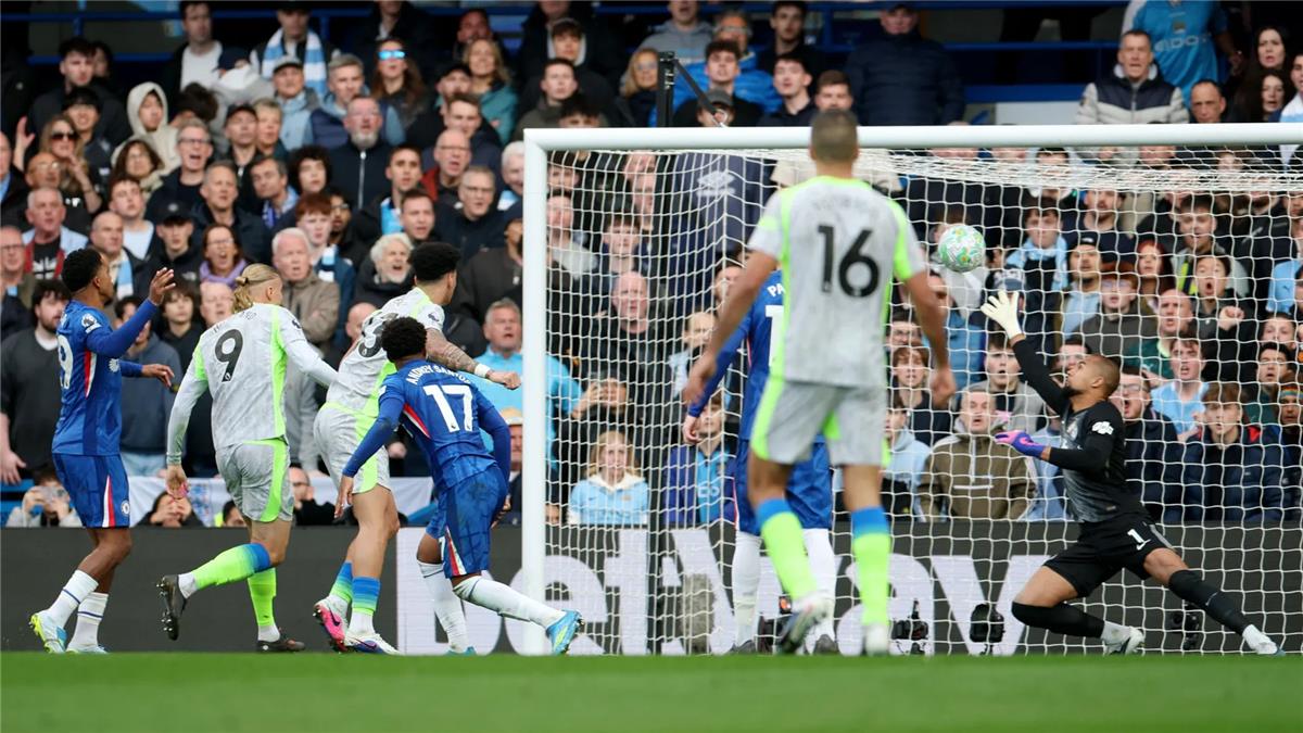 فيديو | نيكو أوريلي يسجل هدف مانشستر سيتي الأول أمام تشيلسي
