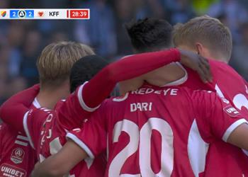 فيديو أشرف داري يسجل ويشارك في هزيمة كالمار بـ الدوري السويدي