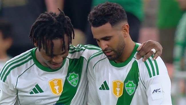 هدف رياض محرز الرائع في مرمي الدحيل بدوري ابطال اسيا