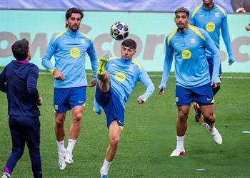 يويفا يحسم أزمة ملعب مباراة برشلونة وأتلتيكو مدريد في دوري أبطال أوروبا