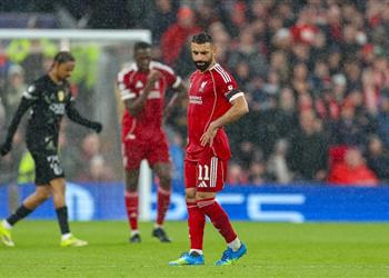 شبكة إنجليزية تطرح تساؤل ا مهم ا بشأن محمد صلاح بعد الخسارة أمام باريس سان جيرمان