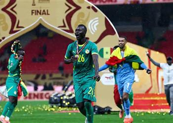بابي جاي حققنا كأس أمم إفريقيا بمجهودنا ولن أتخلى عن ميداليتي