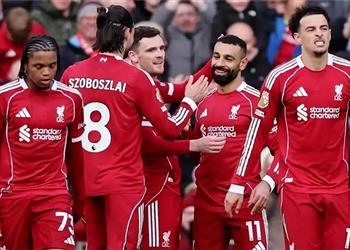 لاعب ليفربول يقترب من تحقيق رقمين قياسيين أمام إيفرتون في الدوري الإنجليزي