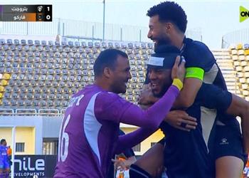 فيديو بتروجيت يهزم فاركو ويقربه من الهبوط بالدوري المصري