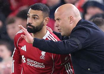 شبكة إنجليزية تحرض سلوت ضد محمد صلاح قبل مباراة ليفربول وإيفرتون