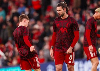 لاعب ليفربول يحقق رقم ا مميز ا أمام إيفرتون في الدوري الإنجليزي