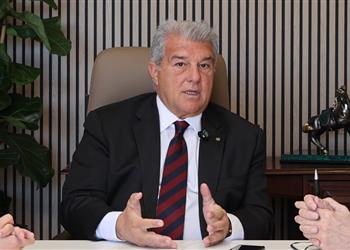 لابورتا لن نجدد عقد فليك قبل نهاية الموسم وإصابة رافينها مزعجة