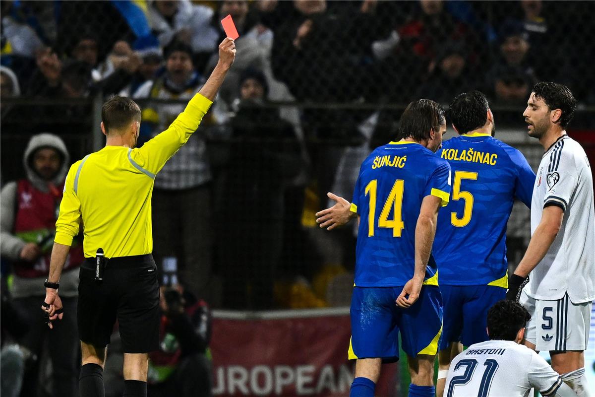 موندو: طرد باستوني قد يكرر سيناريو لويس سواريز مع برشلونة