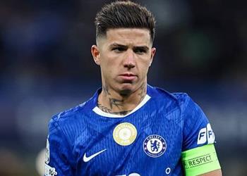 تليجراف إنزو فرنانديز يثير غضب لاعبي تشيلسي بسبب ريال مدريد