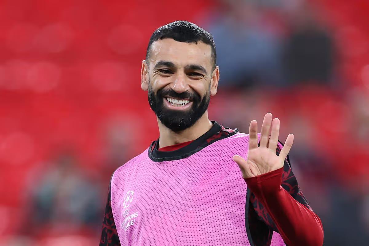 براون: ليفربول لم يقتدي بقرار فيرجسون مع رونالدو عند تجديد عقد محمد صلاح