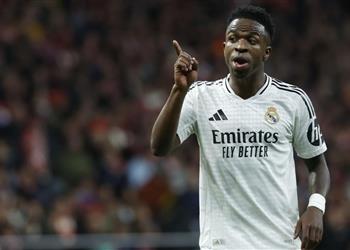 قبل مواجهة ألافيس فينيسيوس يشعل غضب غرفة ملابس ريال مدريد ويحتمي بدعم أربيلوا