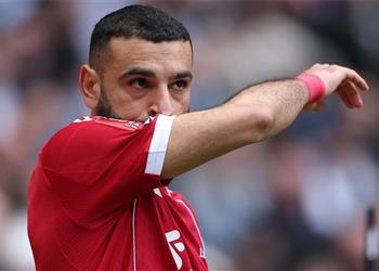لاعب ليفربول السابق مغامرة جديدة دفعت محمد صلاح إلى الرحيل