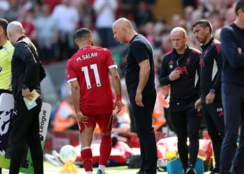 سلوت يعلق على إصابة محمد صلاح في مباراة ليفربول وكريستال بالاس