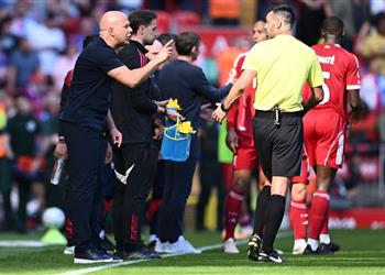 سلوت بعد فوز ليفربول لا ألوم لاعب كريستال بالاس على هدفه