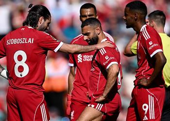 سلوت يوضح هل لعب محمد صلاح مباراته الأخيرة مع ليفربول