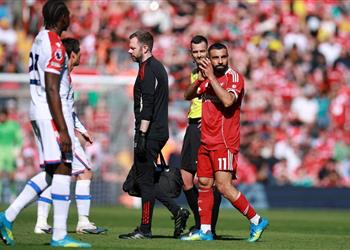 جهة طبية تتوقع مدة غياب محمد صلاح بعد إصابته مع ليفربول