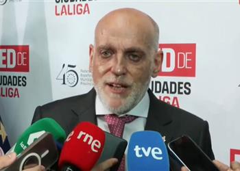 تيباس أتمنى ألا يحسم برشلونة اللقب في الكلاسيكو وأرحب بمدرب ريال مدريد المحتمل