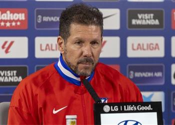 سيميوني العنصرية مشكلة اجتماعية عالمية وبرشلونة يمتلك أسلوبه الخاص