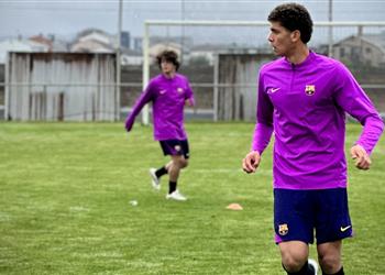 تشكيل برشلونة أمام خيمناستيك طركونة في الدوري الإسباني للشباب موقف حمزة عبد الكريم