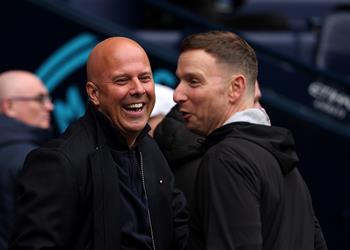 للمرة الثانية ليندرز يفجر غضب جماهير ليفربول بعد الهزيمة أمام مانشستر سيتي