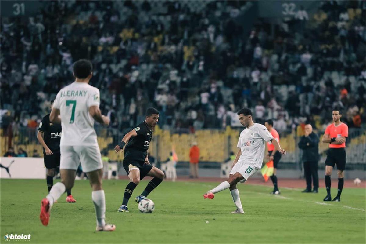 الزمالك يصطدم بـ المصري بحثًا عن الاستمرار في صدارة الدوري