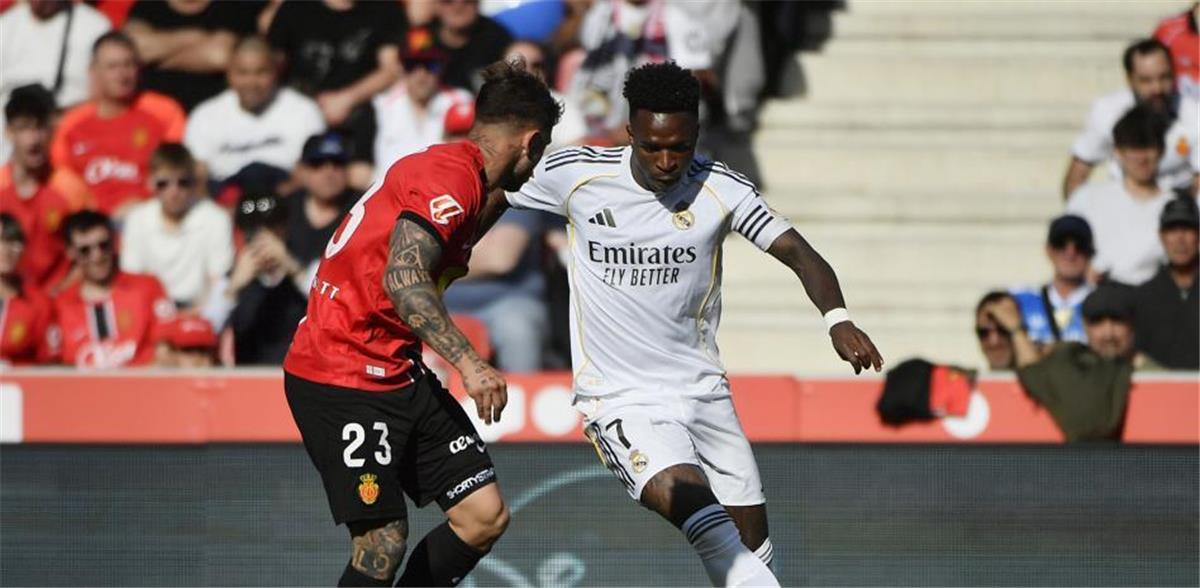 ''شاطئ''.. صدام جديد بين فينيسيوس ولاعب ريال مايوركا 