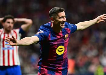 فيديو بالصدفة ليفاندوفسكي يسجل هدف برشلونة الثاني أمام أتلتيكو مدريد