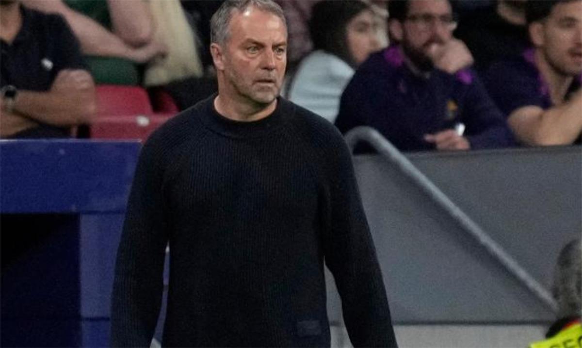 فليك يوضح سبب تصرف لامين يامال المثير للجدل.. وحالة ثنائي برشلونة المصاب 