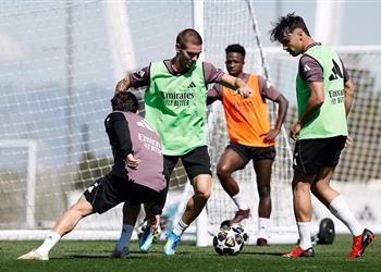 منهم مبابي وفينيسيوس 6 لاعبين مهددون بالغياب عن مباراة ريال مدريد وبايرن ميونخ