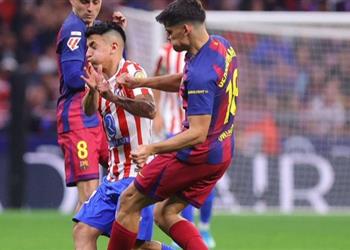قرار عاجل من أتلتيكو مدريد بسبب الأخطاء التحكيمية في مباراة برشلونة