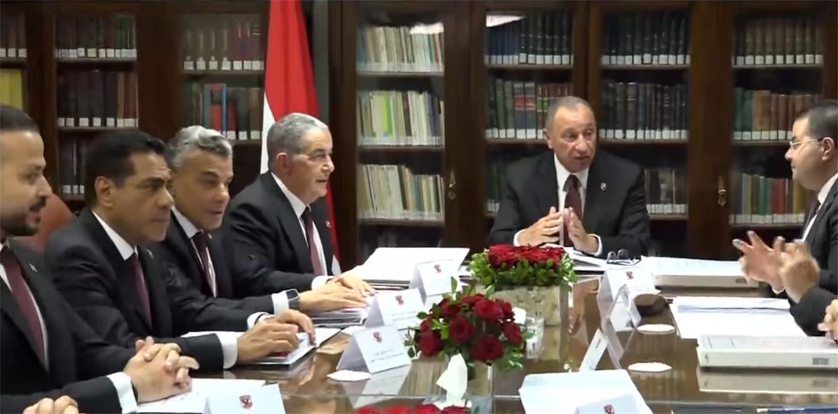 شوبير منتقدًا إدارة الأهلي: اتخذوا قرارًا لا يصدقه عقل 