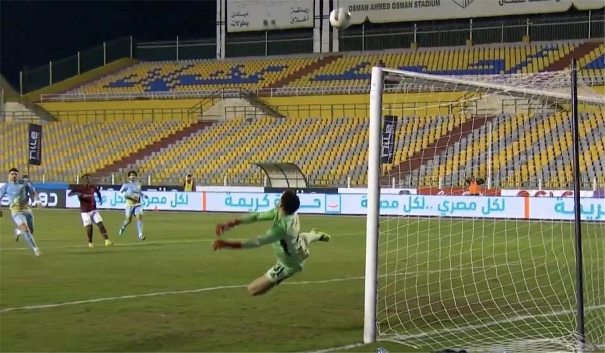 فيديو | خطأ فادح من مصطفى شوبير.. فخري لاكاي يسجل هدف سيراميكا الأول أمام الأهلي