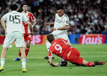فيديو الحسم في ألمانيا بايرن ميونخ يفرض فوز ا صعب ا على ريال مدريد بـ دوري أبطال أوروبا