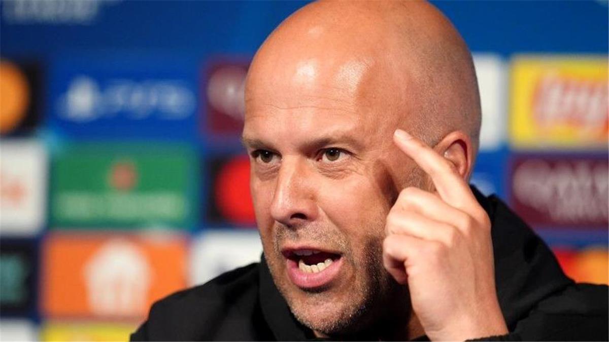 سلوت قبل مواجهة باريس سان جيرمان: ليفربول لديه مشكلة.. وتلقينا هدفين كريهين أمام السيتي